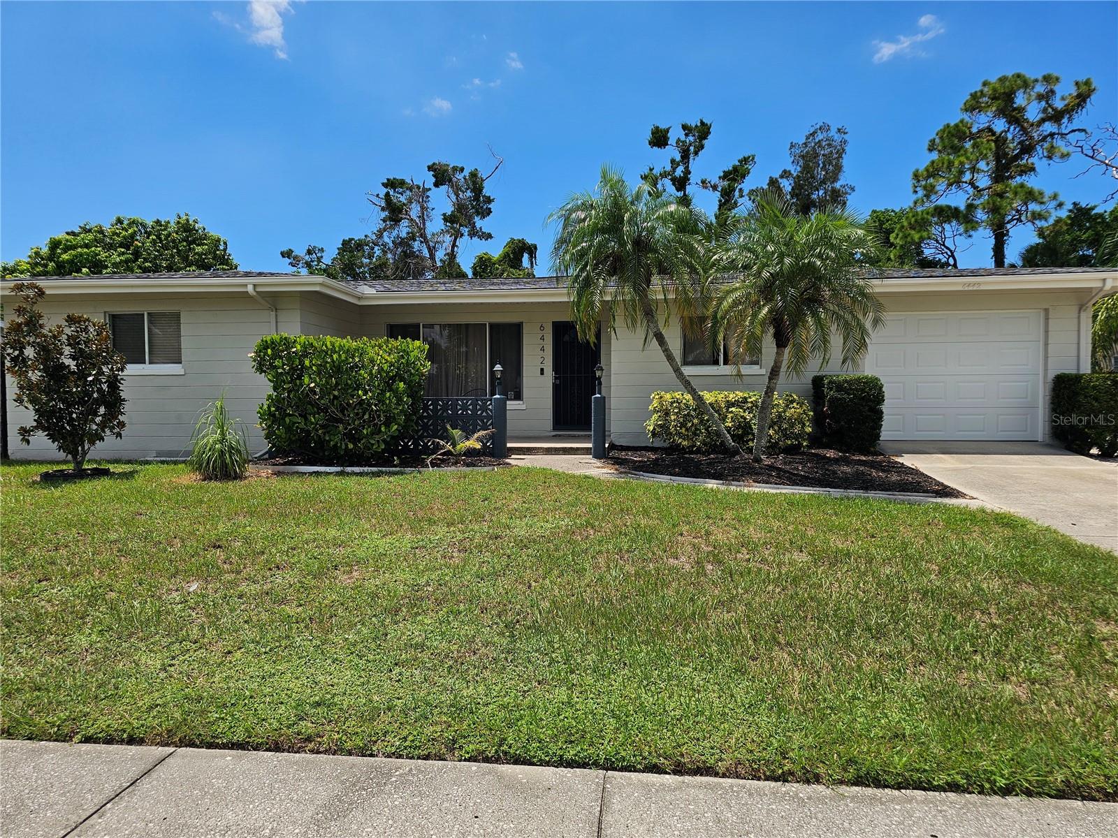 6442 COLONIAL DR, SARASOTA, FL