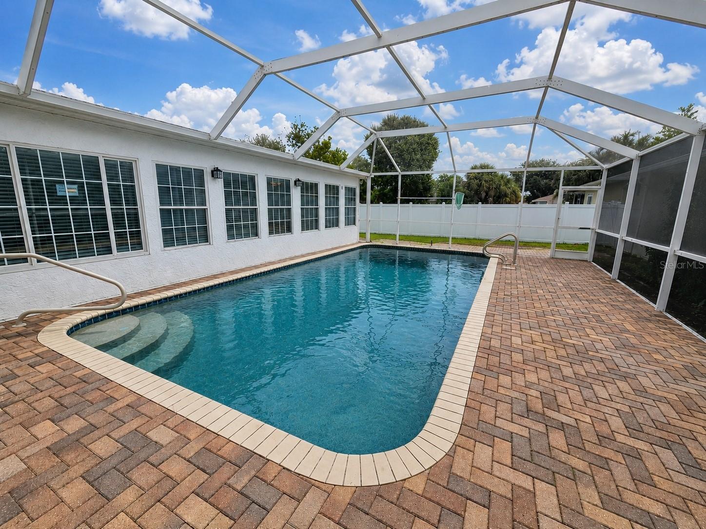 2130 PINEHURST ST, SARASOTA, FL